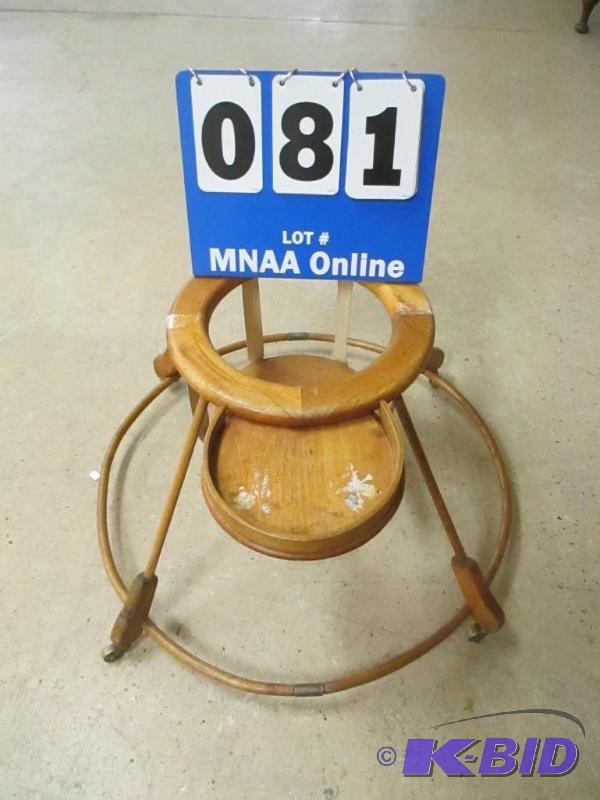 lot 00081 image: Antique Baby Walker