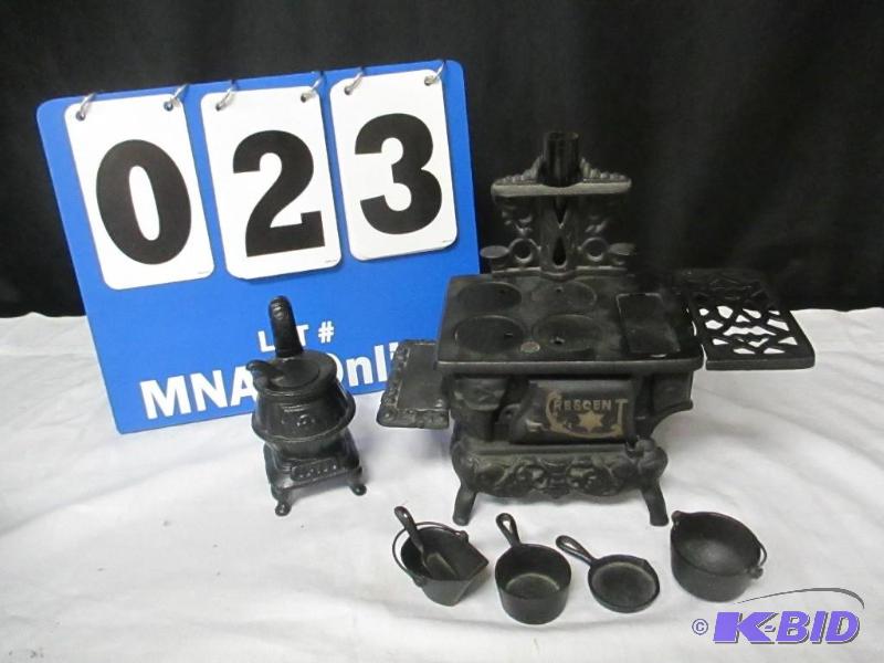 lot 23 image: Vintage Metal Stove, Accessories & Potbelly Stove