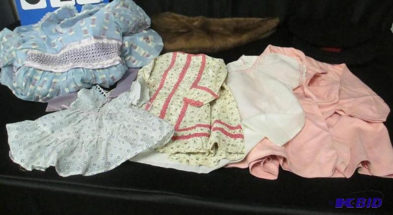 lot 43 image: Lot of Vintage Clothing