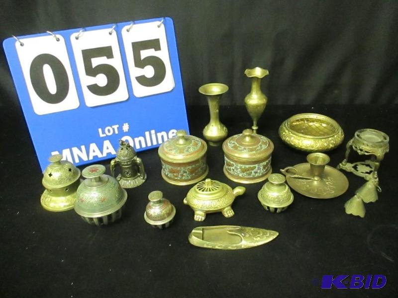 lot 55 image: 15 Pieces of Decorative Brass