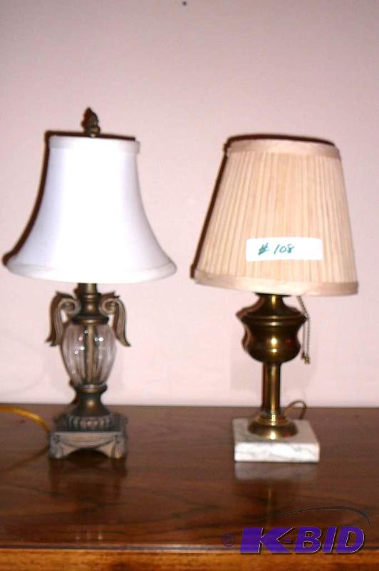 2 Lamps...