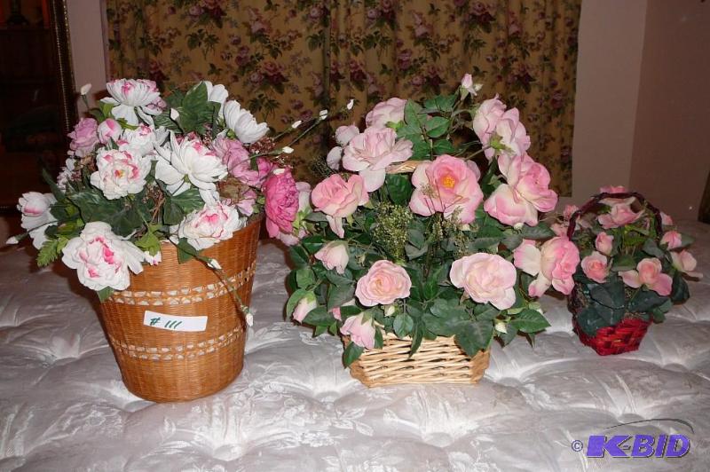 3 floral&nbsparrangements and baskets&nbsp...