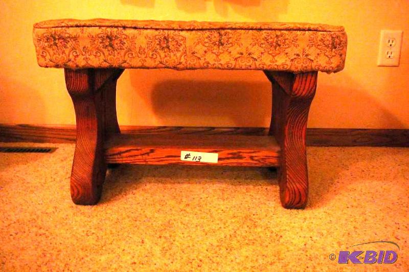 Oak foot rest with padded top&nbsp...