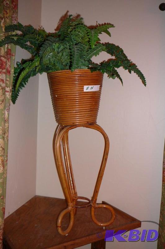 Fake fern plant in&nbspwicker basket&nbsp 2...