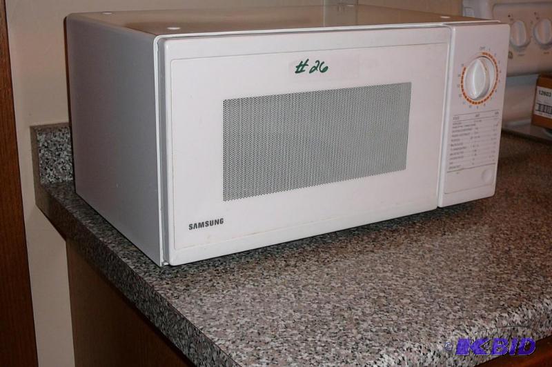 Samsung microwave with turn table&nbsp 18&qu...