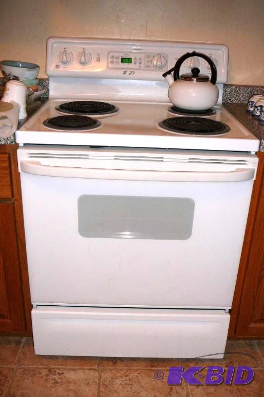 Spectra electric range&nbsp LIKE NEW 29-34&...