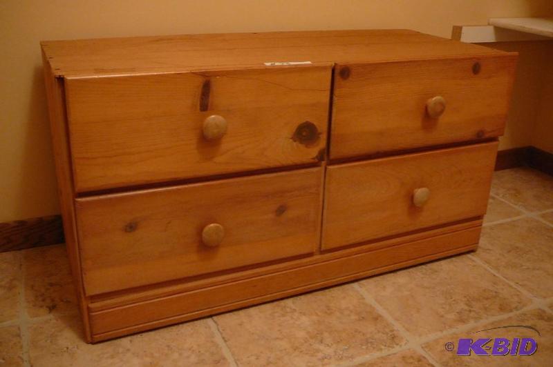 Wooden storage box with 4 drawers 36&quotW x...