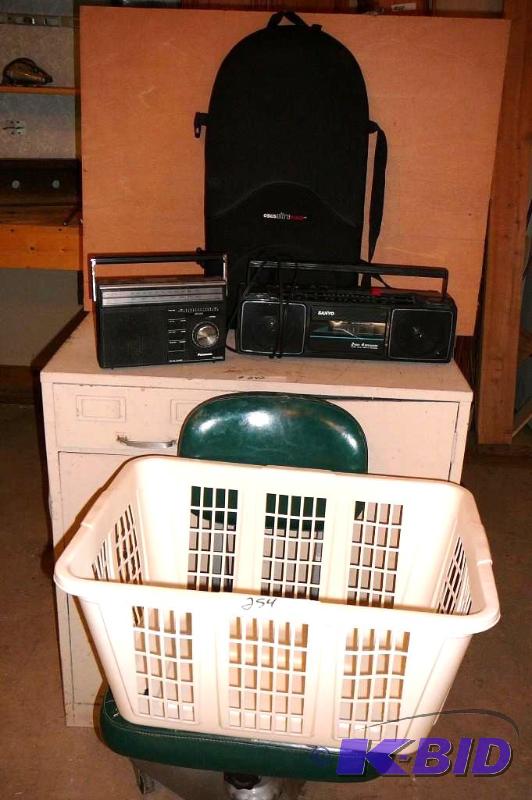 lot 254 image: Green office chair on casters, clothes basket...