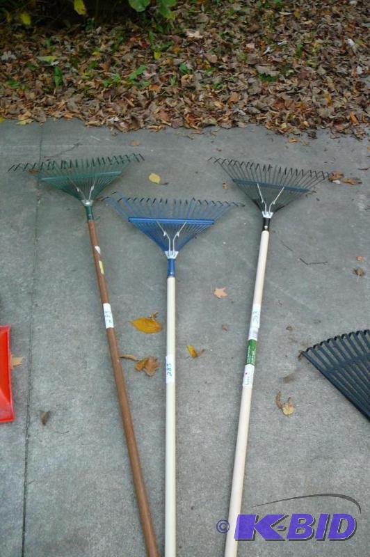 lot 283 image: 3 metal spring rakes ...