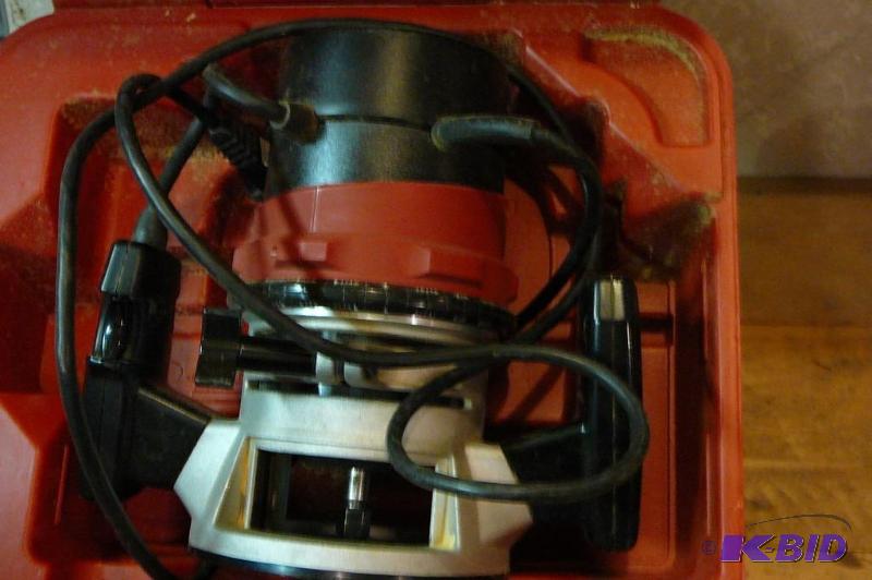 lot 332 image: Craftsman &nbsprouter 25000 RPM 110-120 volt...