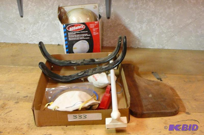 lot 333 image: Lot of miscellaneous face masks , safety...