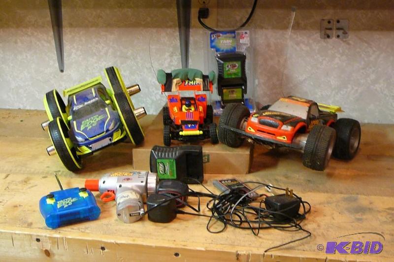 lot 355 image: Lot of miscellaneous remote control cars ...