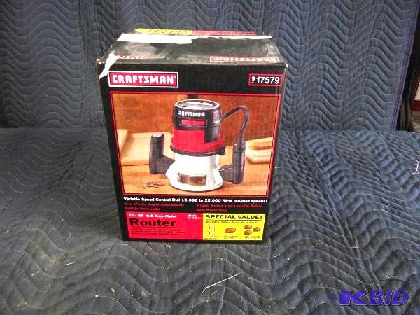 1-34 hp Craftsman Router   Comes with owners...