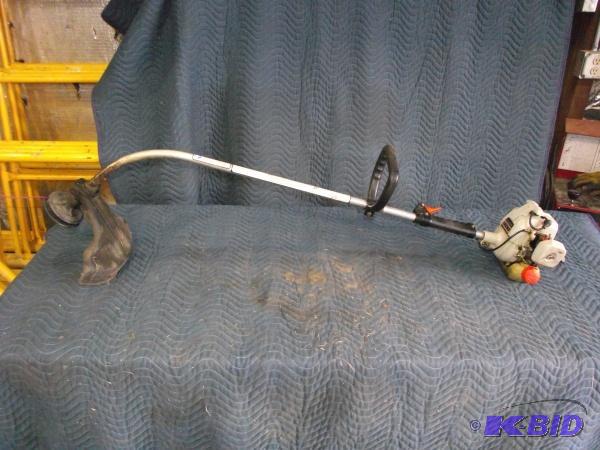 Echo String Trimmer   Starts and operates ...