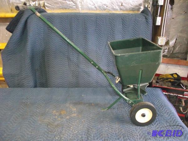 Scotts Lawn Fertilizer   Multiple settings ...