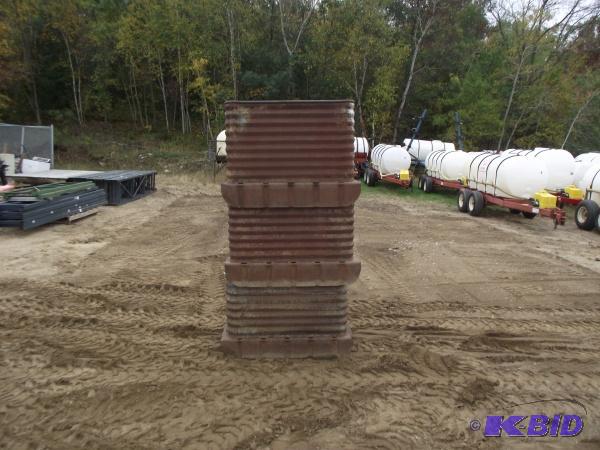 (3) Storage Containers   Containers would wor...