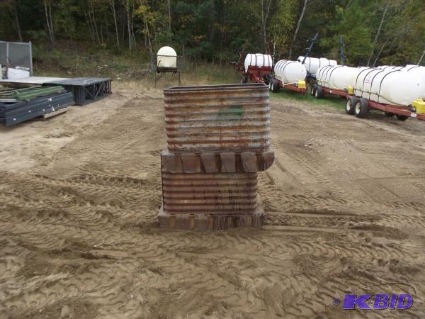 (2) Storage Containers   Containers would wor...