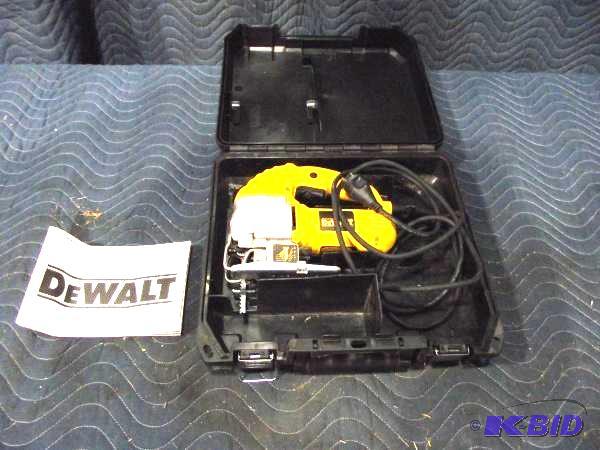 Dewalt Jig Saw   DW317  Comes with case and o...