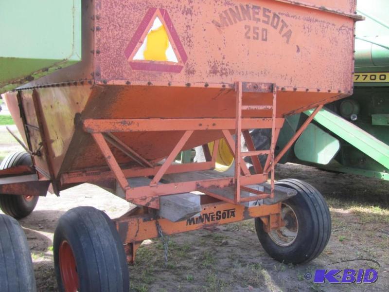 lot 11 image: Minnesota 250 Gravity Box