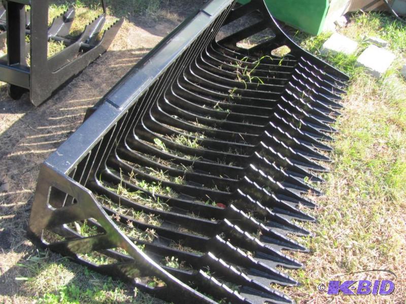 lot 12 image: New Rock Bucket