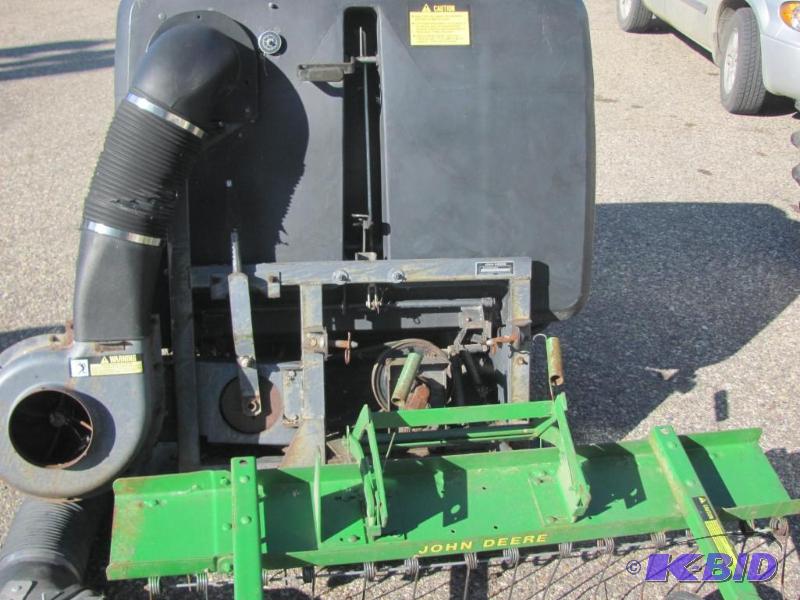 lot 6 image: Thatcher with Power Lawn Vac