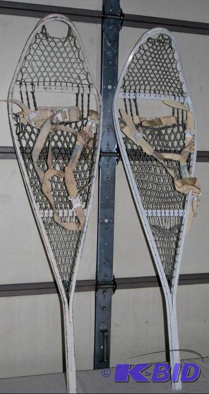 U.S. Military Magnesium Snowshoes, nylon-coat...