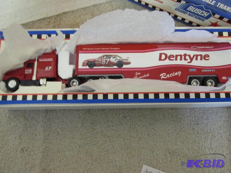 lot 11 image: Joe Nemechek, 164,Ertl, #87, 1993 Dentyne Transporter