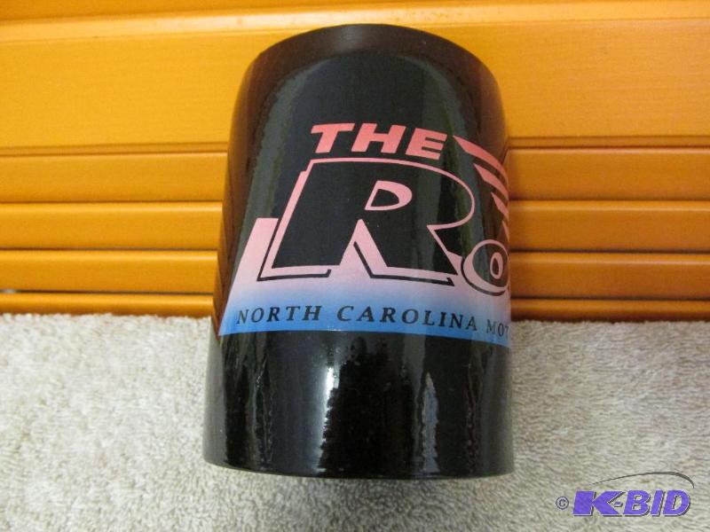 lot 70 image: Can Cooler - The Rock