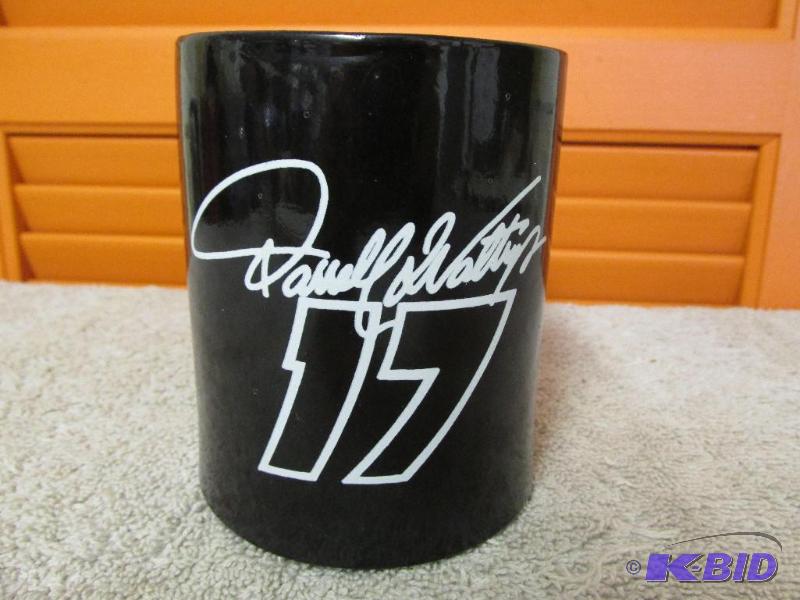 lot 72 image: Can Cooler - # 17