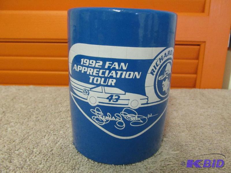lot 75 image: Can Cooler - Richard Petty