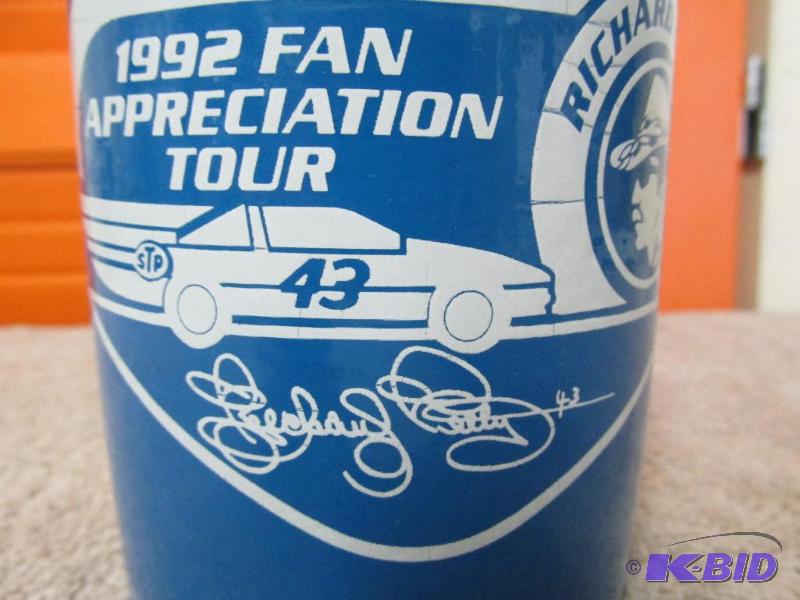 lot 76 image: Can Cooler, 1992 Fan Appreciation Tour