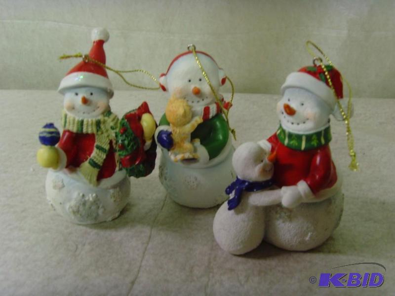 lot 102 image: Snowman Ornament Collectibles