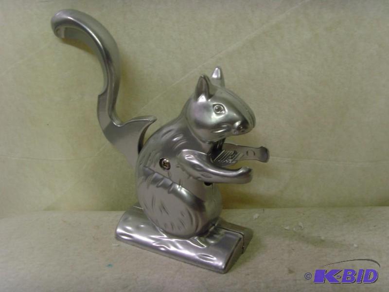 lot 104 image: Squirrel Nutcracker