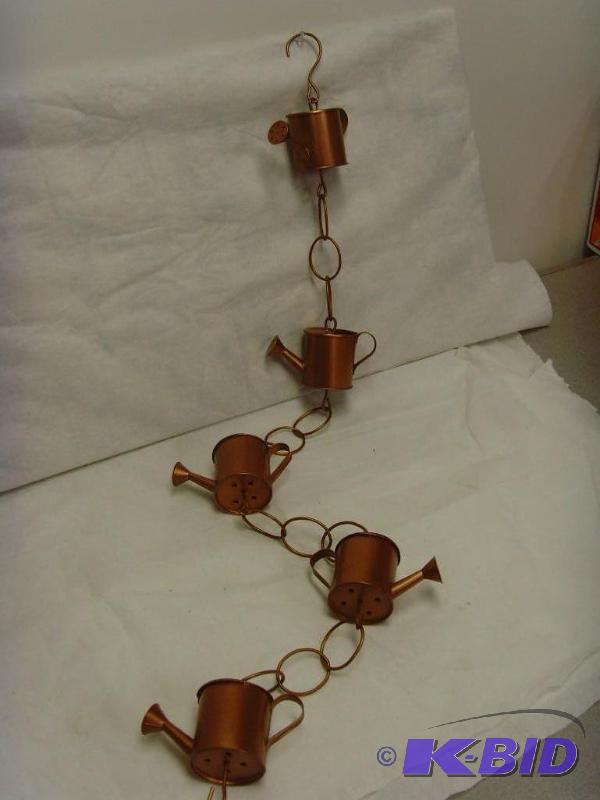 lot 125 image: Metal Watering Can Rain Chain
