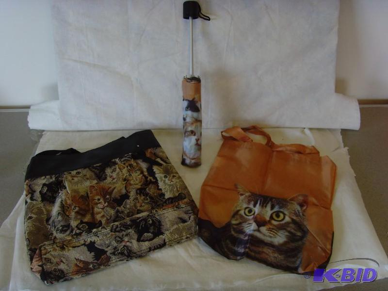 lot 78 image: Kitty Cat Collectibles Lot
