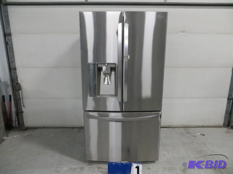 lot 1 image: LG LFX31945ST Stainless Steel 30.5 cu. ft. Do...