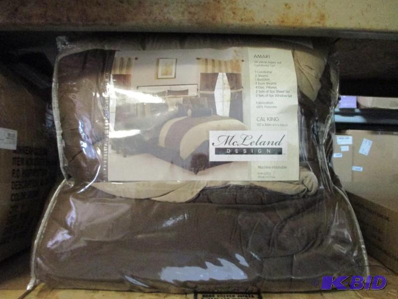 Cal king 30 pc comforter set...