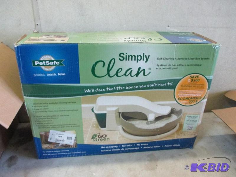 Automatic cleaning litter box...