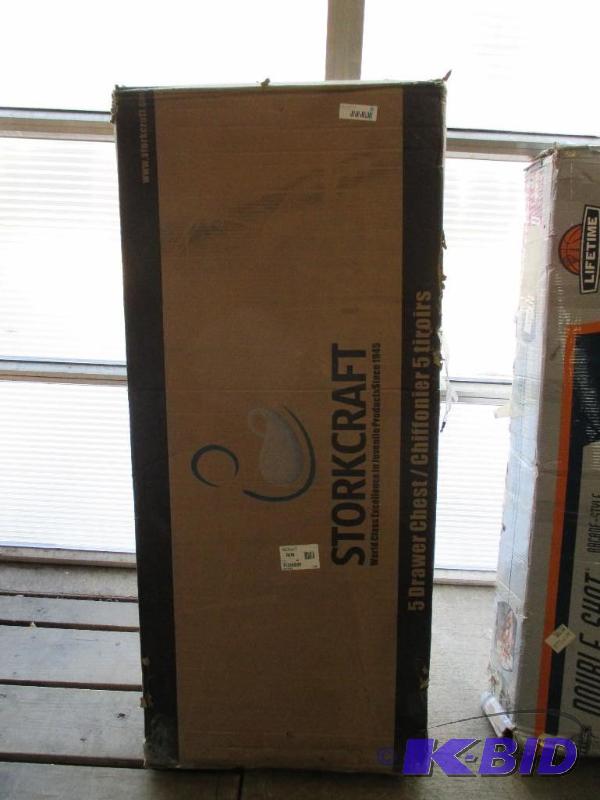 Storkcraft dresser...