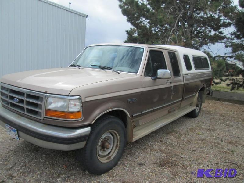 lot 1 image: 1993 Ford F250 Pickup Truck
