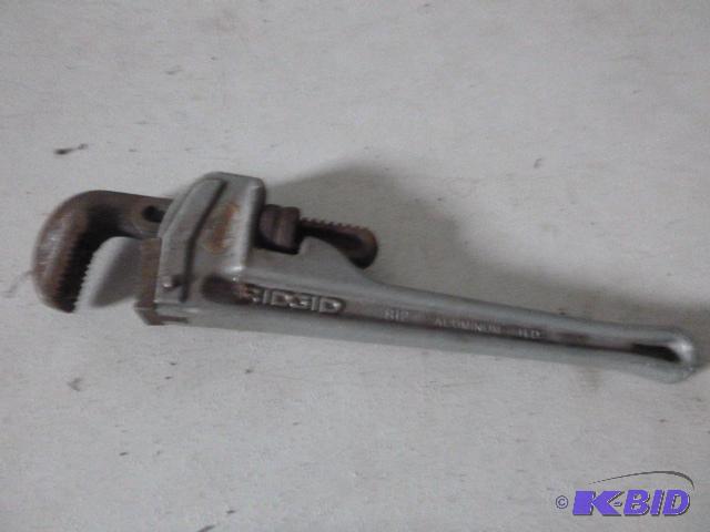 lot 10 image: Ridgid 12" Aluminum Pipe Wrench...