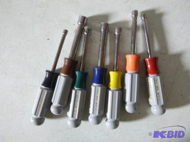 lot 125 image: Seven Craftsman Nut Drivers 5mm to 11mm...