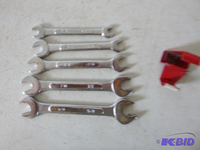 lot 127 image: Five SAE Wrenches 14" to 58" with...