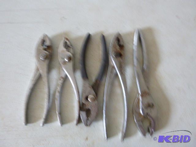 lot 189 image: Five Pliers...