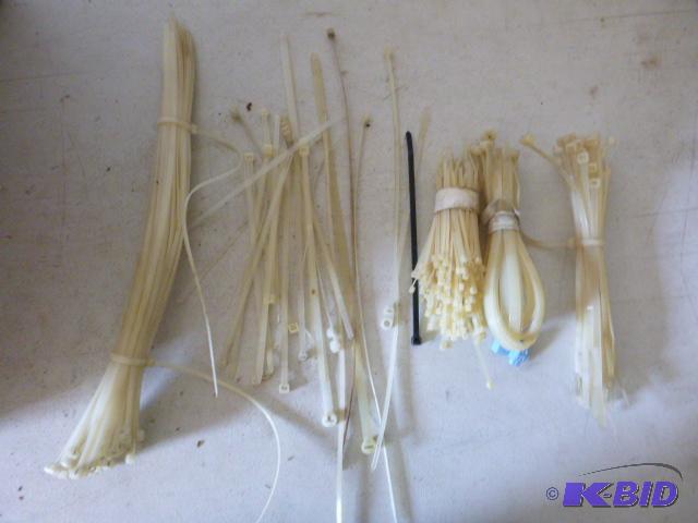 lot 218 image: Miscellaneous Cable Ties...