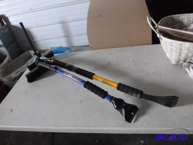 lot 48 image: Two Ice ScraperBrushes Telescoping...