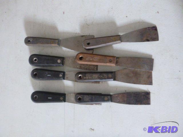 lot 87 image: Miscellaneous Putty Knives...