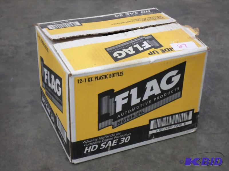 lot 27 image: (12) Quarts Flag HD SAE-30 Motor Oil...