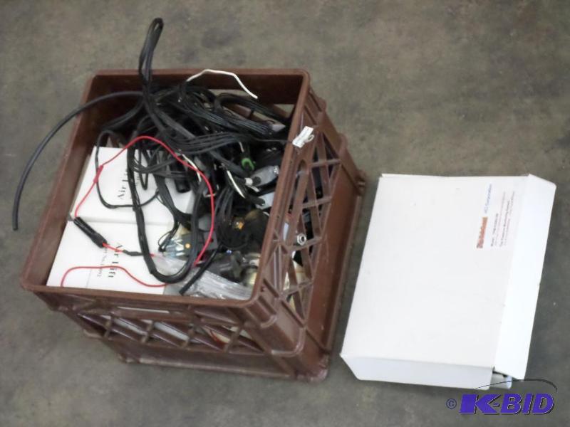 lot 30 image: (1) Air Lift Suspension Kit & (1) Tire Pr...