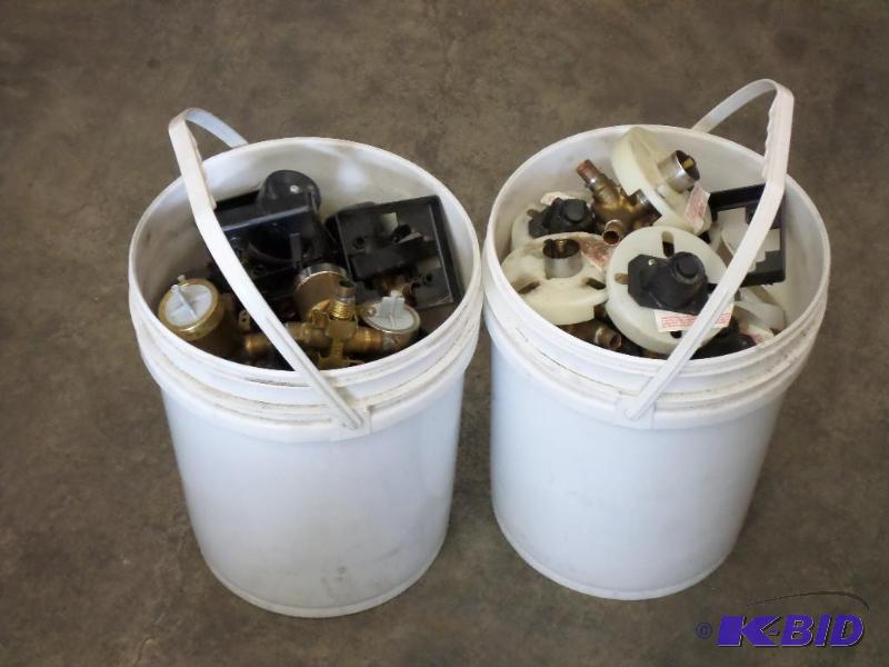 lot 31 image: (2) Buckets Of Misc Fittings & Etc...